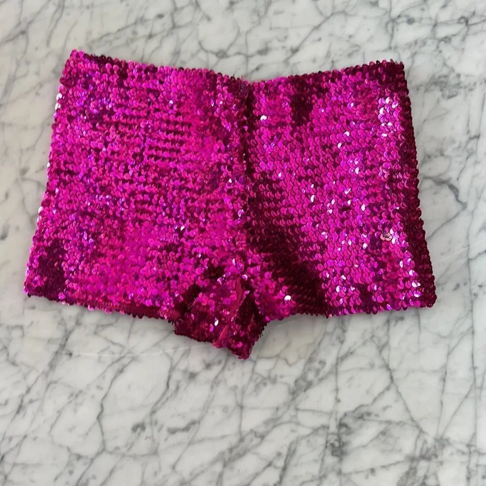 Womens Sz M/L Magenta sequin shorts